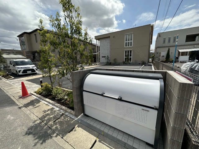 ダストボックス