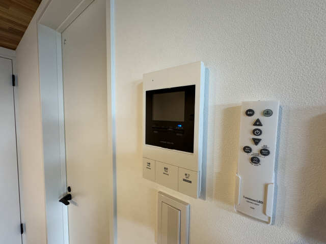 モニター付きインターホン