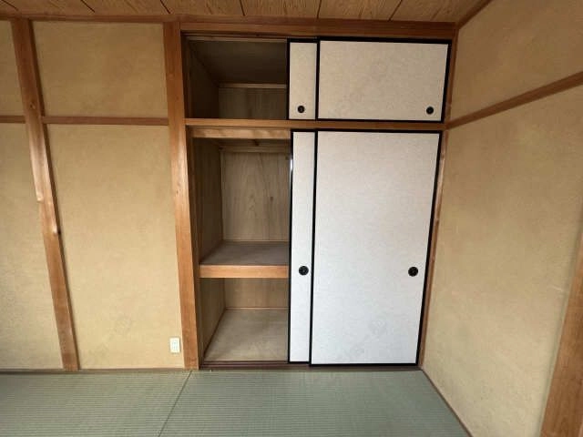 2階和室収納