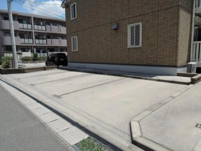  駐車場