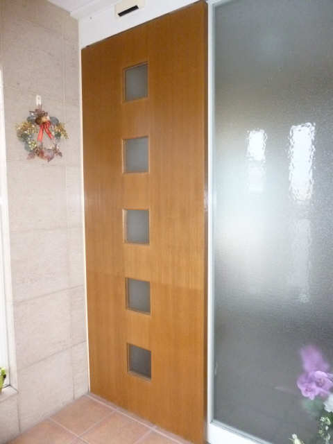 エントランスドア