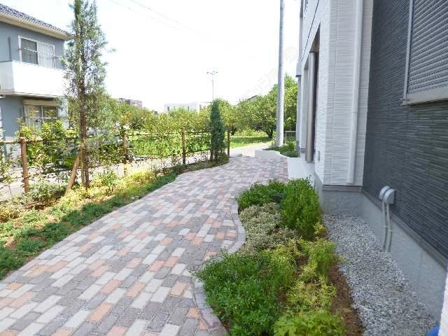 建物北側