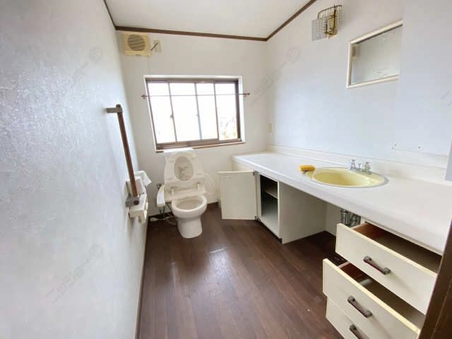 WC