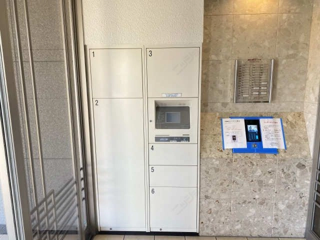 宅配ボックス
