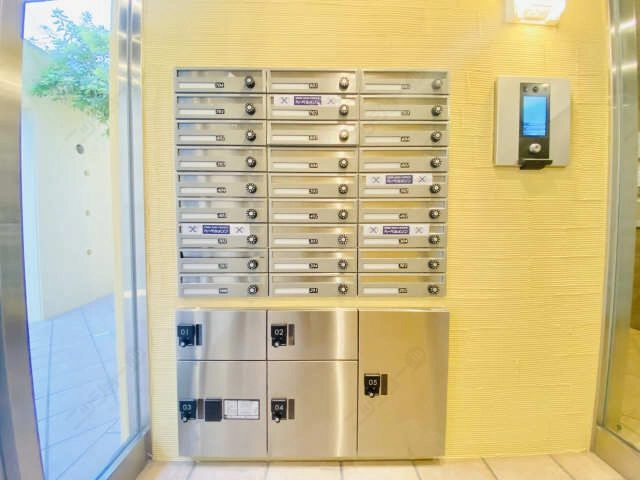 集合ポスト・宅配ボックス