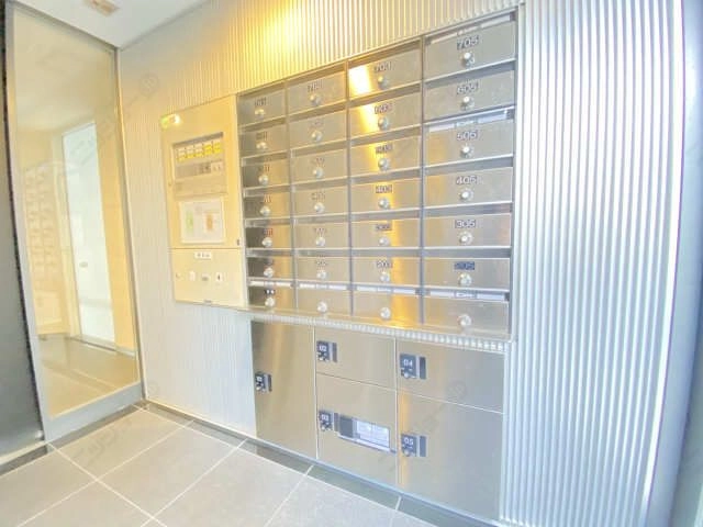 集合ポスト・宅配ボックス