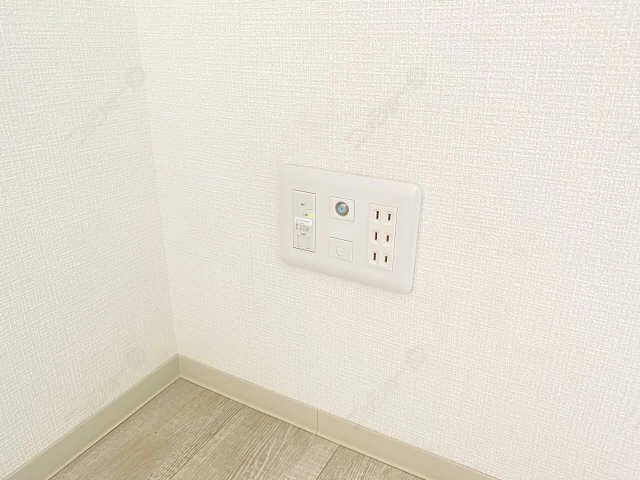 マルチメディアコンセント