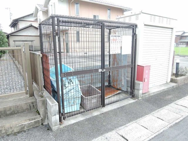 ゴミステーション