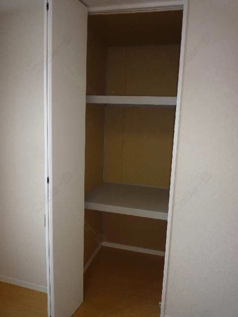 北洋室収納