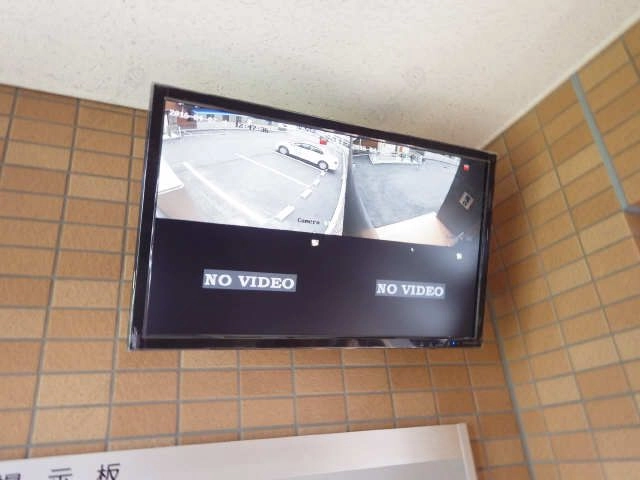 防犯カメラモニター