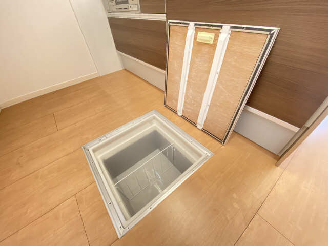 床下収納庫