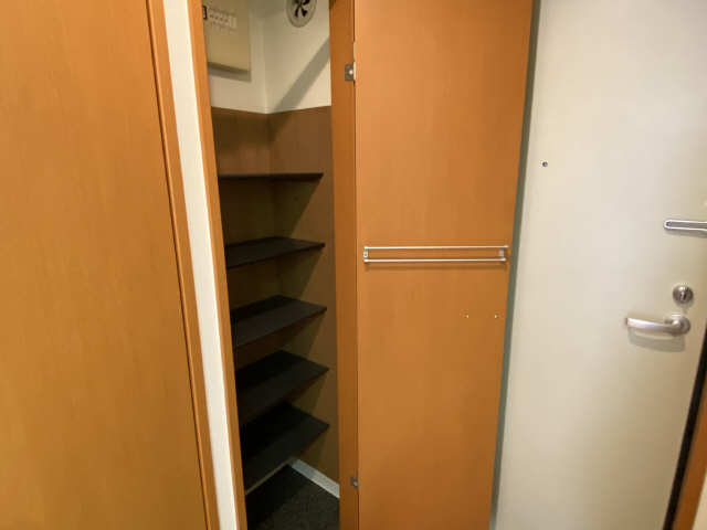 シューズボックス