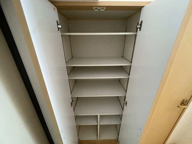 シューズボックス