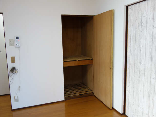 ダイニング収納