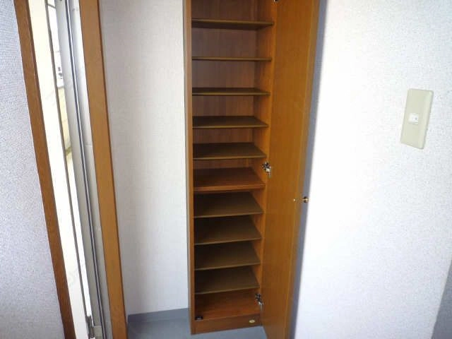 シューズボックス