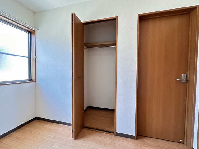 収納（2階北洋室）