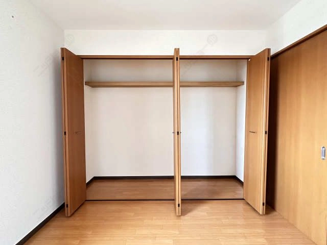 収納（2階南洋室）