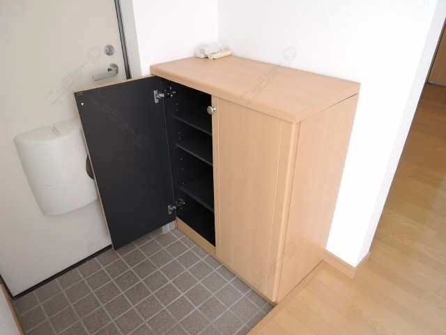 シューズボックス