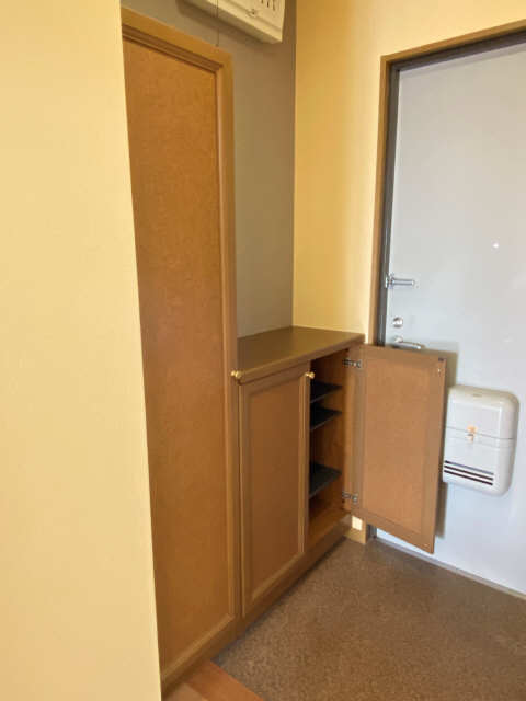 シューズボックス