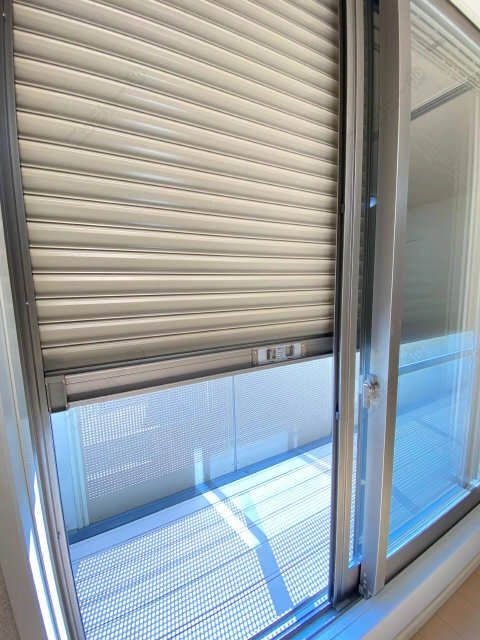 シャッター雨戸