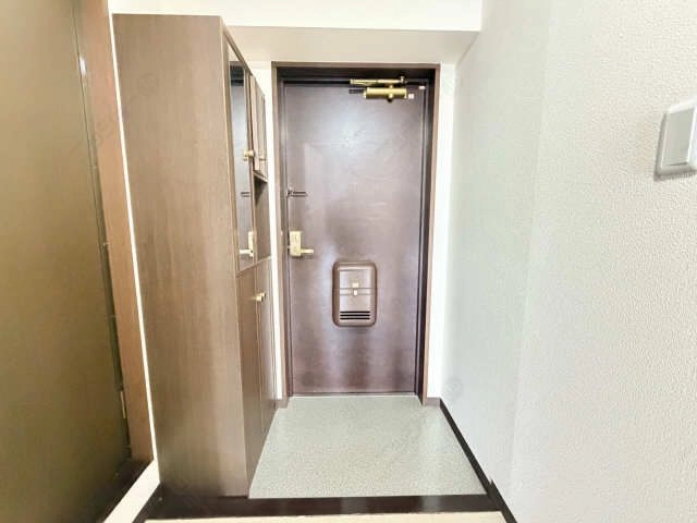 玄関内