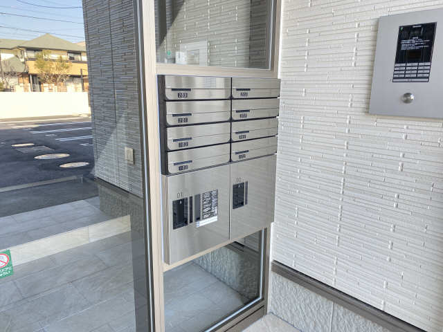 集合ポスト・宅配ボックス