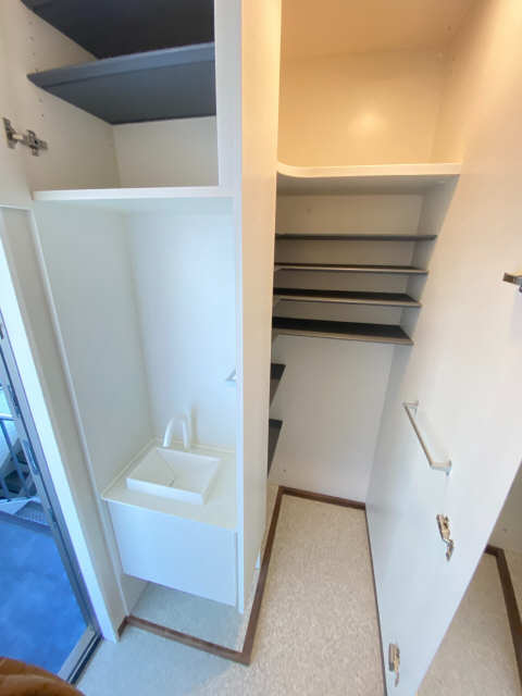 シューズボックス