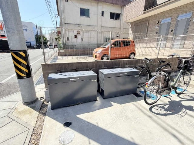敷地内ゴミ置場