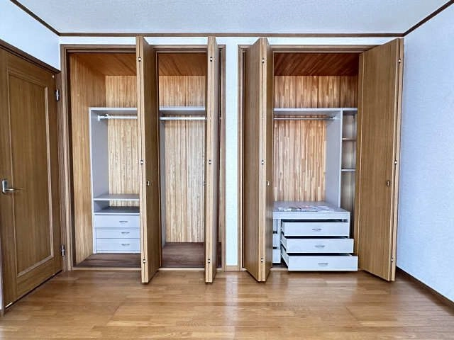 収納（東洋室）