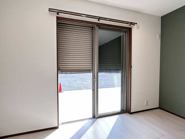 シャッター雨戸