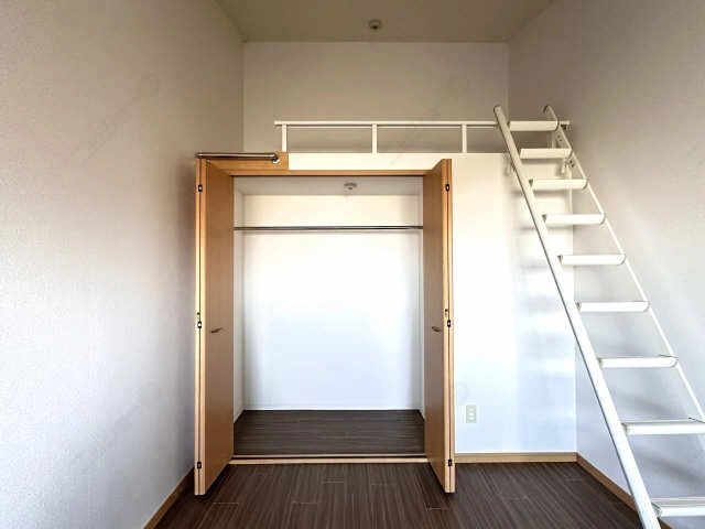 収納（北洋室）