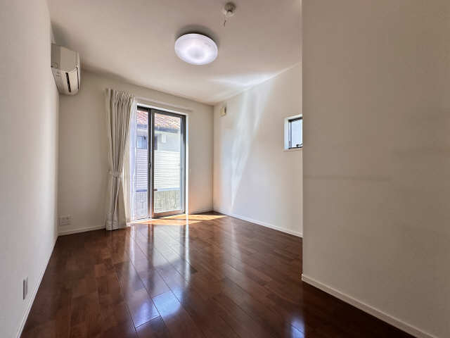 サービスルーム