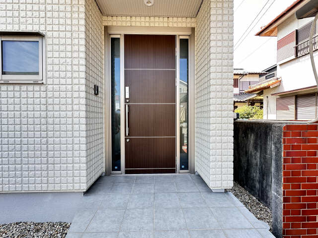 玄関ドア