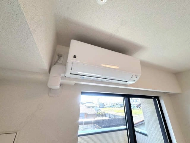 エアコン（リビング）