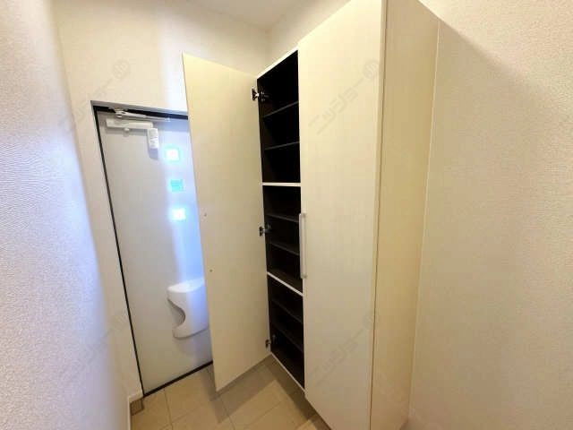 シューズボックス