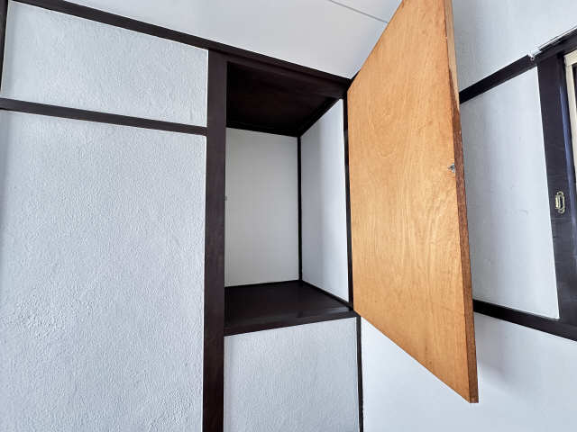 収納（２階東洋室）