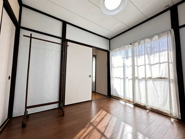 洋室（２階西）