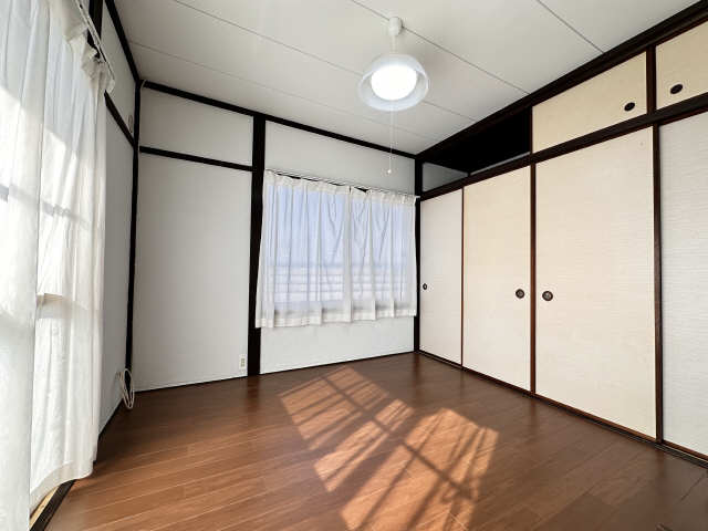 洋室（２階西）