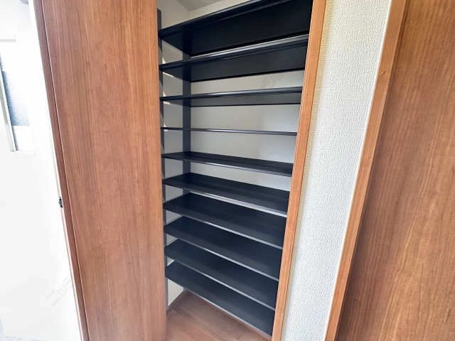 シューズボックス