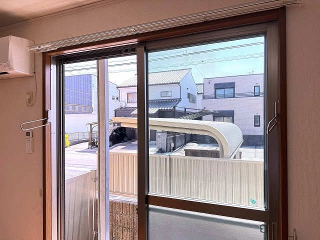 室内物干し竿かけ