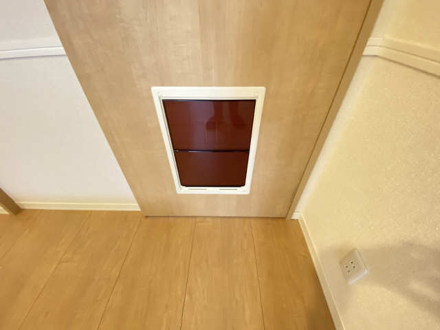 ペット用潜り戸