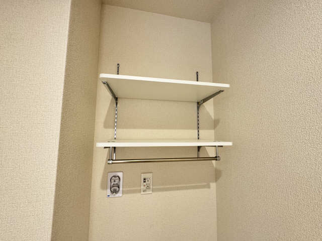 ランドリー可動棚