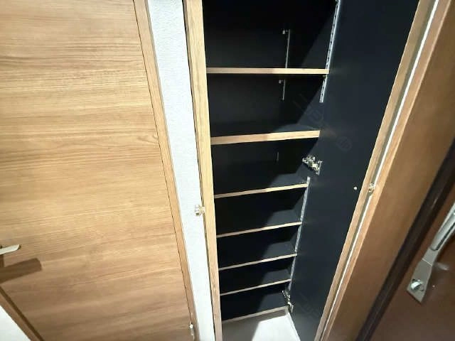 シューズボックス