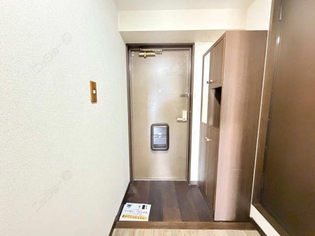 玄関内