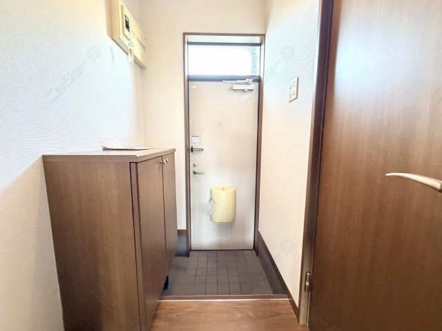 玄関内