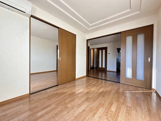南東洋室