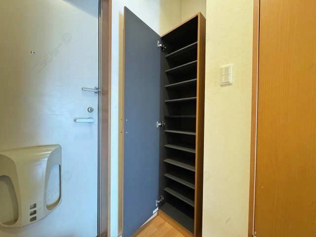 シューズボックス